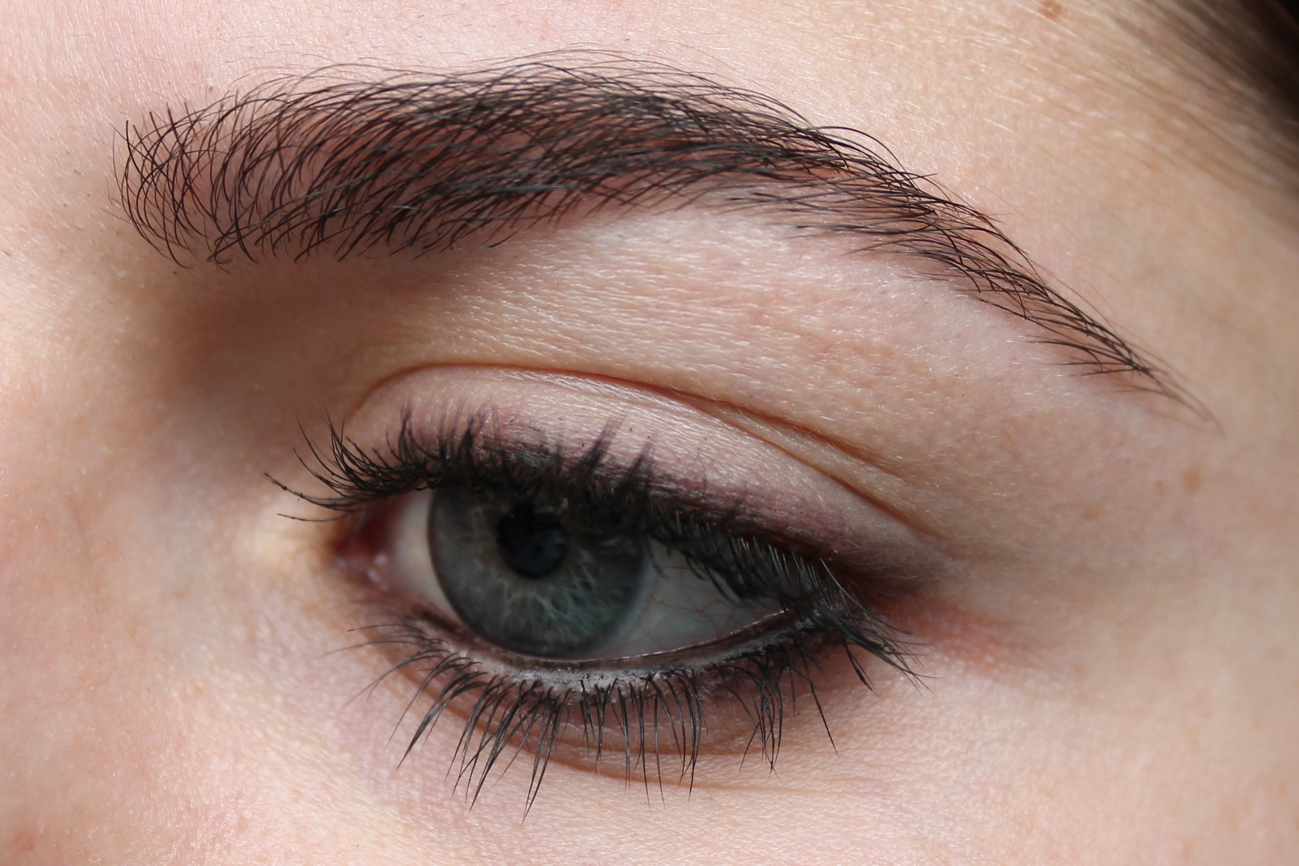 Review: Maybelline Eyestudio Drama Eyeliner Make Up Your Mind